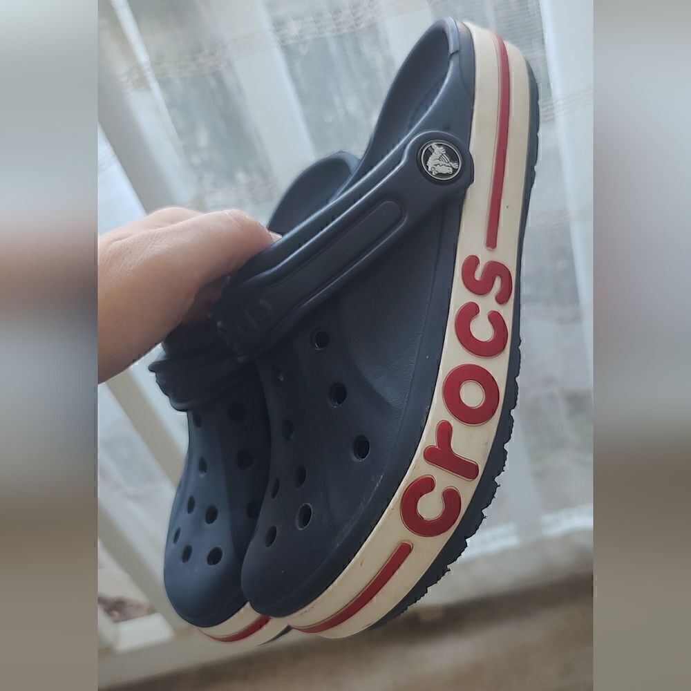 Crocs Crocband Clog Kids Size 6  Iconic Comfort Shoes Navy Blue Red - Picture 2 of 10